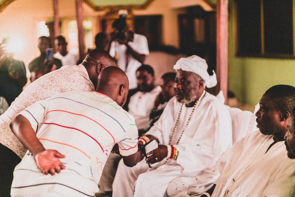 Photos: King Promise pays courtesy call to Nungua Chief
