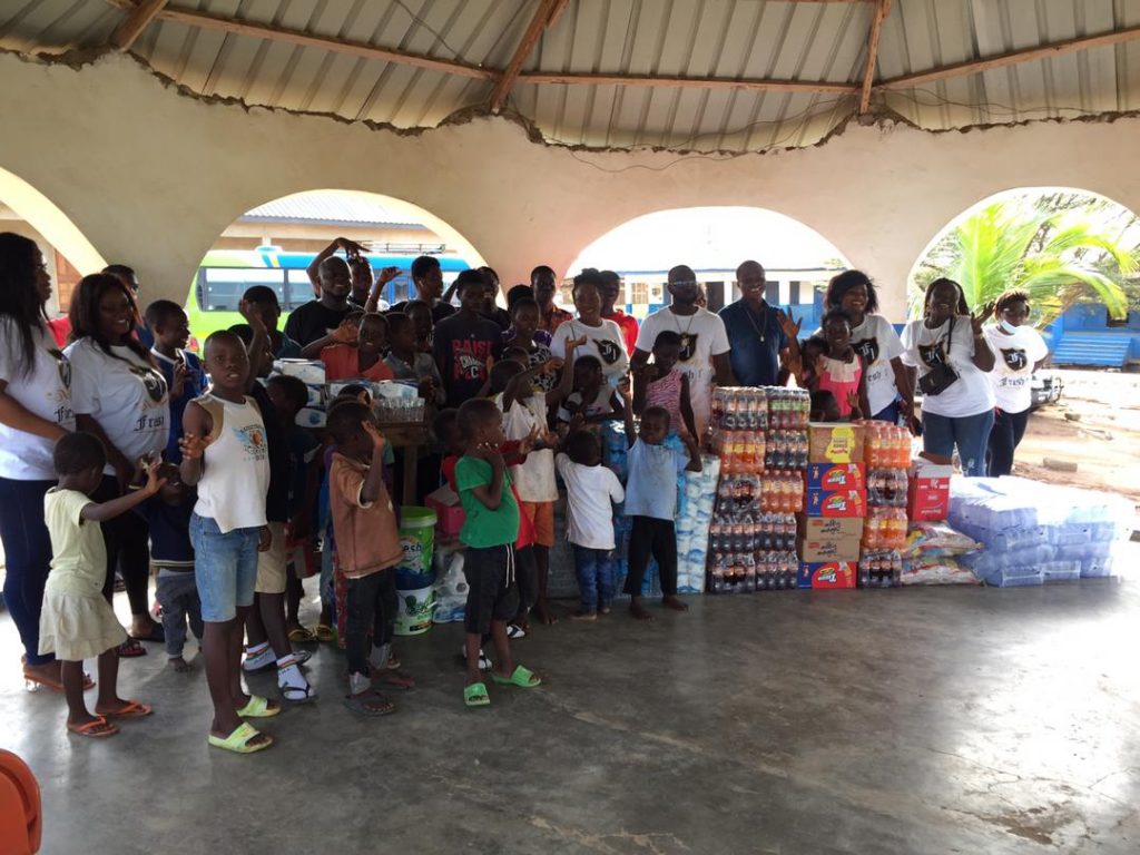 Fresh 1 donates to Eyes Of The Lords orphanage