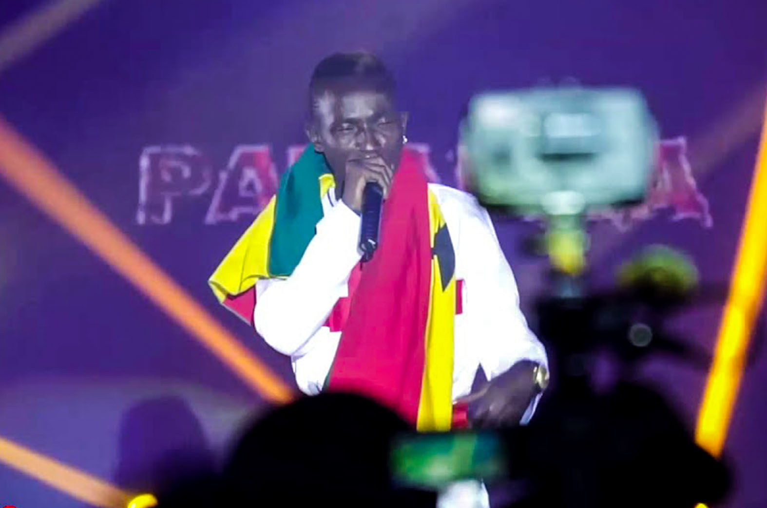 Video: Patapaa made history at 2018 Ghana Meets Naija