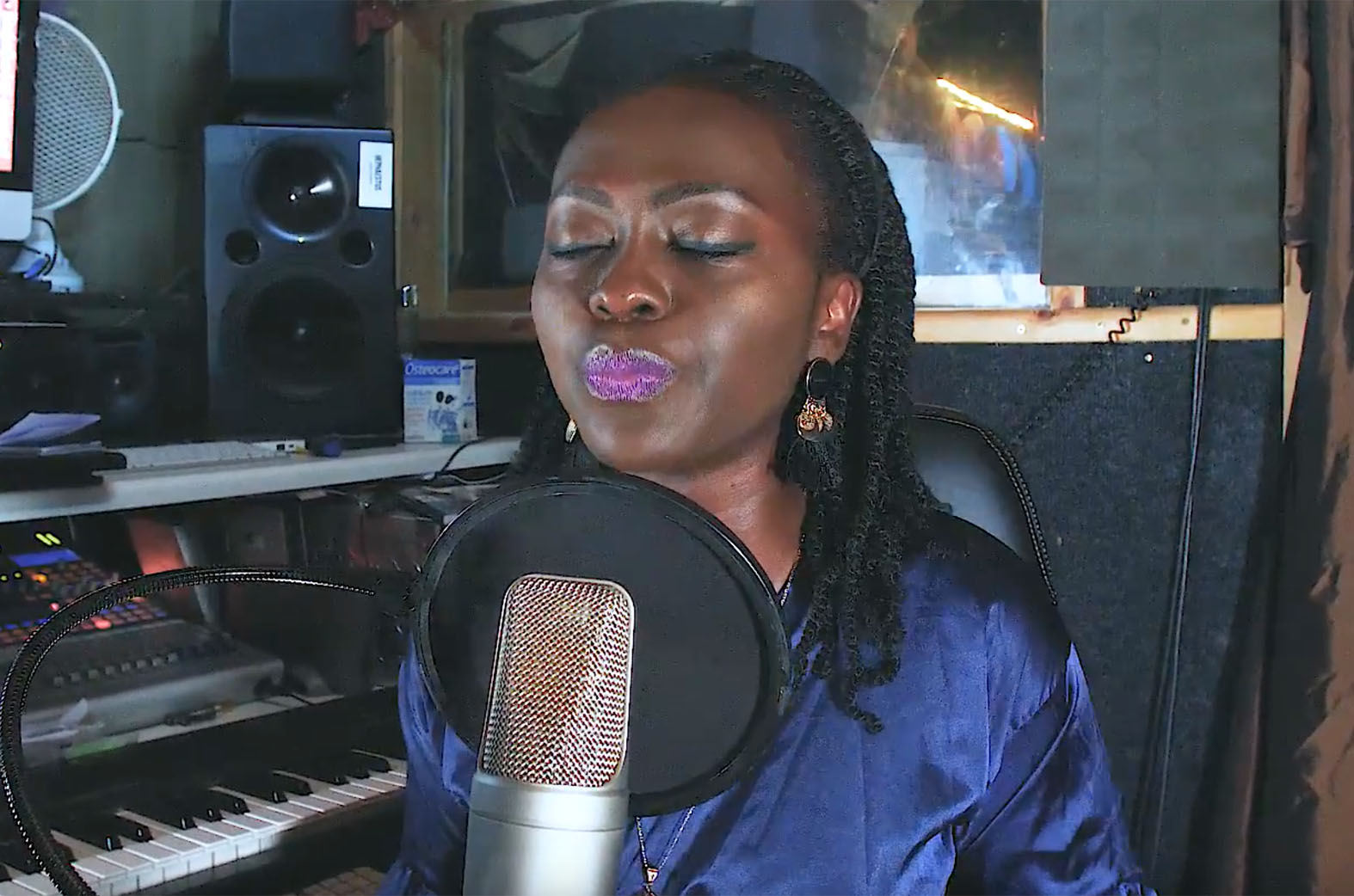 Video: God's Love Cover by Sandy Adore