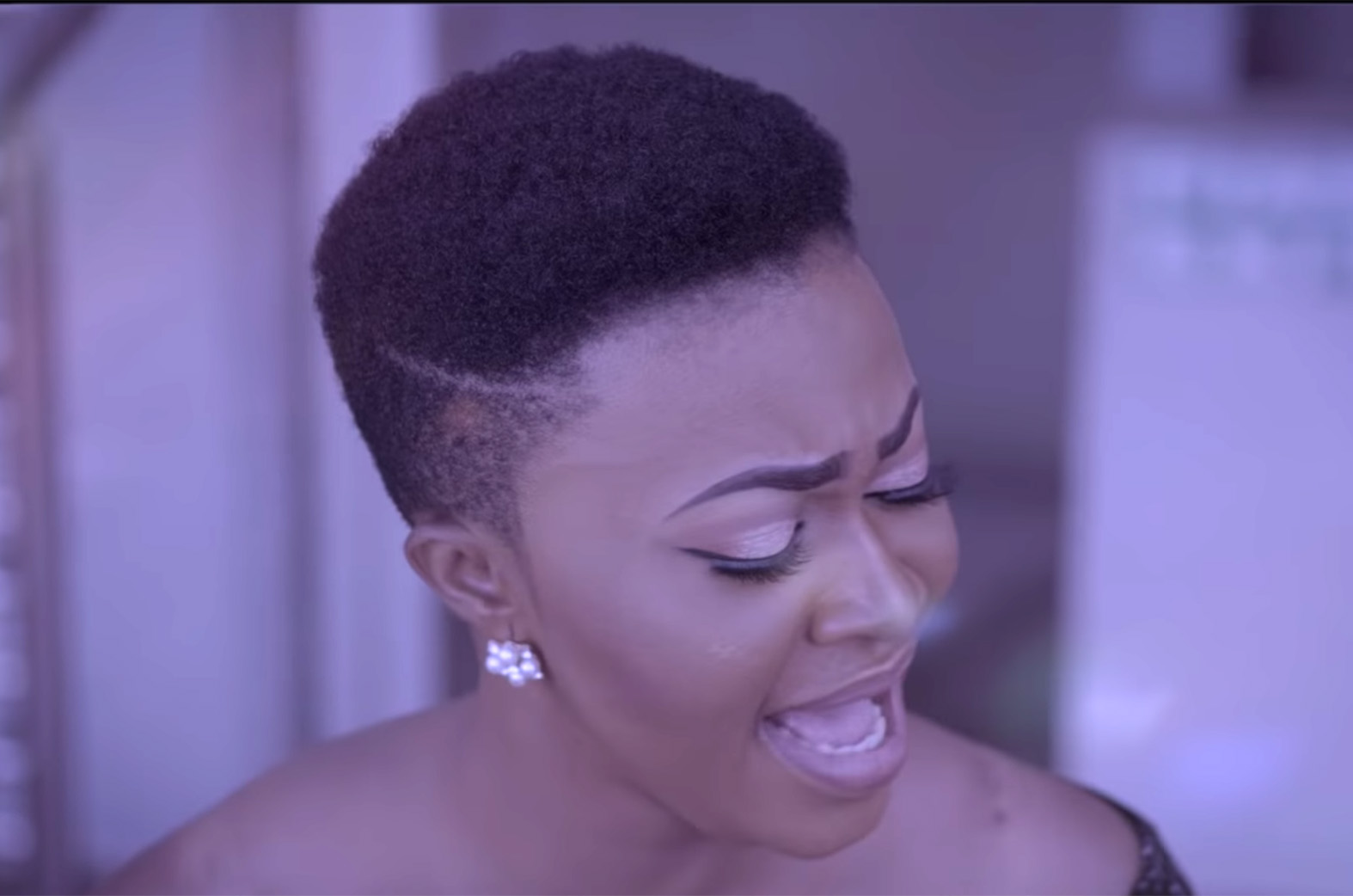 Video: Yehowa Ne M'abankese by Efe Grace