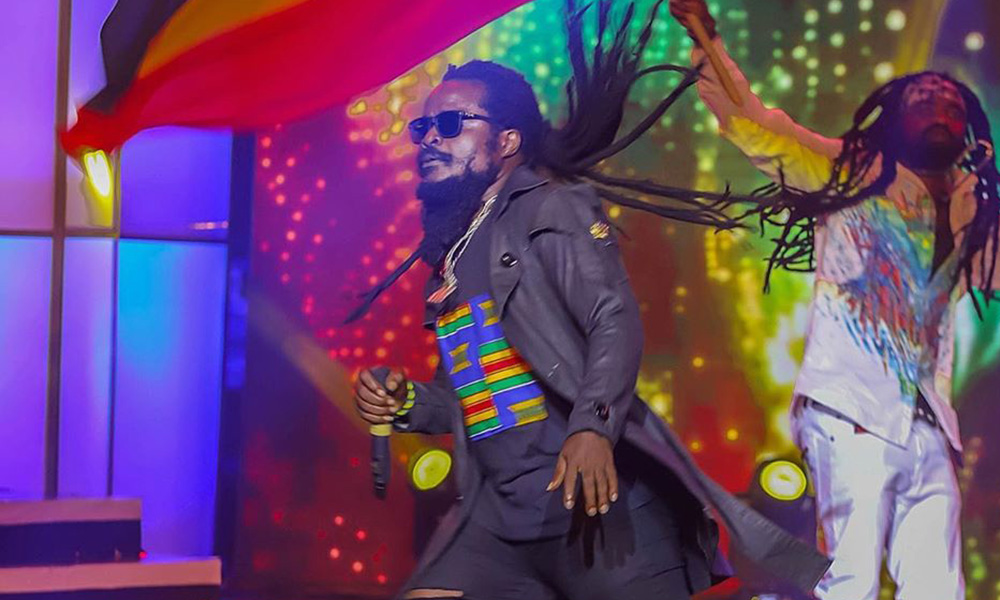 Ras Kuuku controls Reggae/Dancehall at Ghana Meets Naija