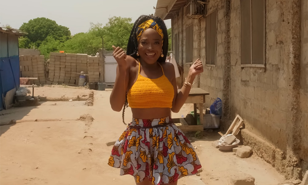 Efya snatches Medikal in visuals of new single: Ankwadobi