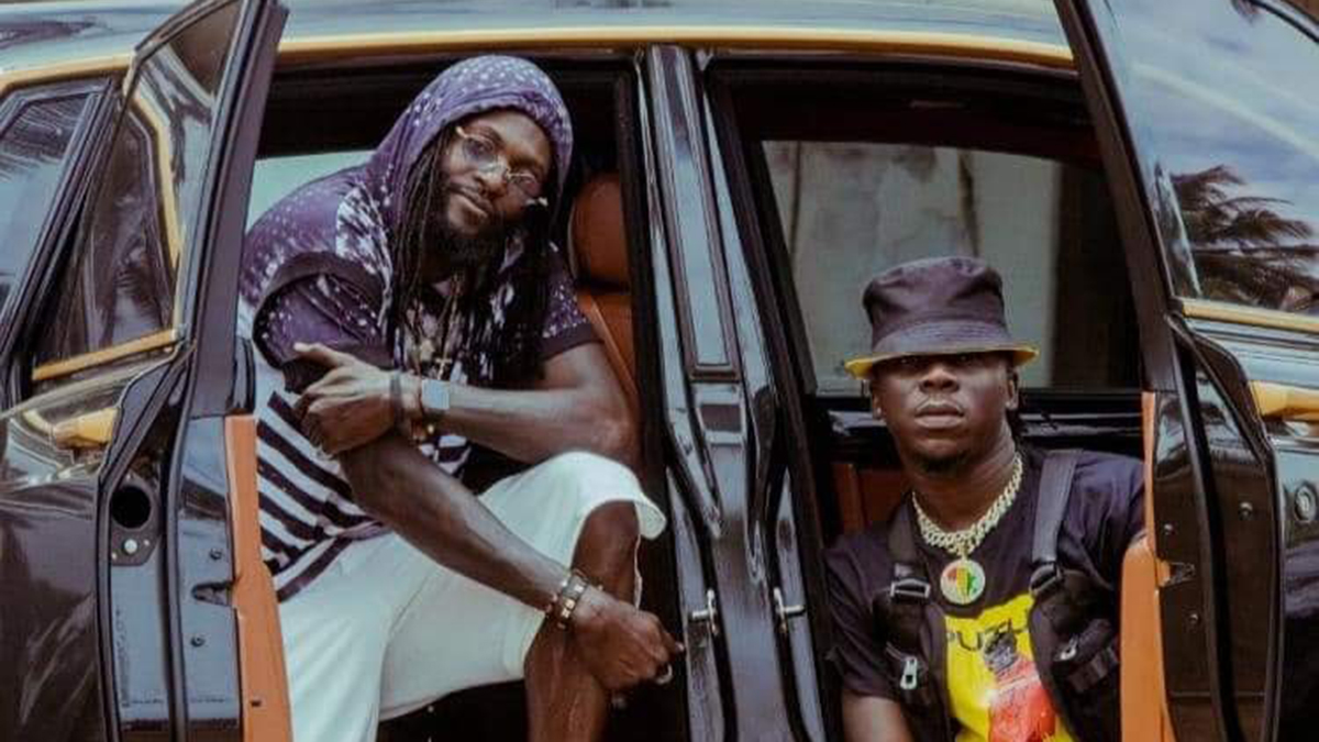 Adebayor vibes with Stonebwoy in new visuals for; Putuu