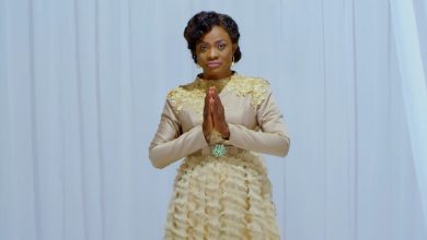 Sanbra by Evangelist Diana Asamoah feat. Quame Gyedu