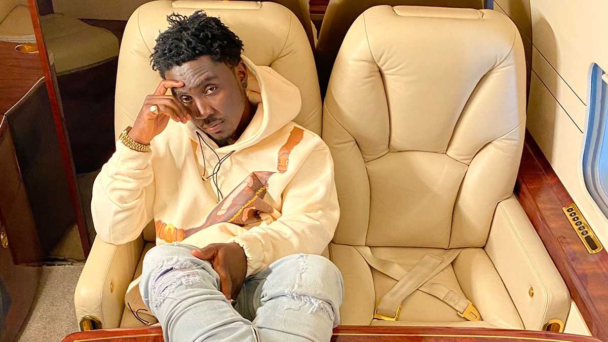 Kweku Smoke liases with Emtee for 'Snoop Forever' album; Sarkodie reacts