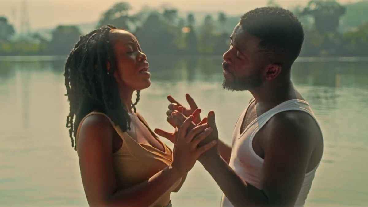 Sika by Bisa Kdei feat. Gyakie