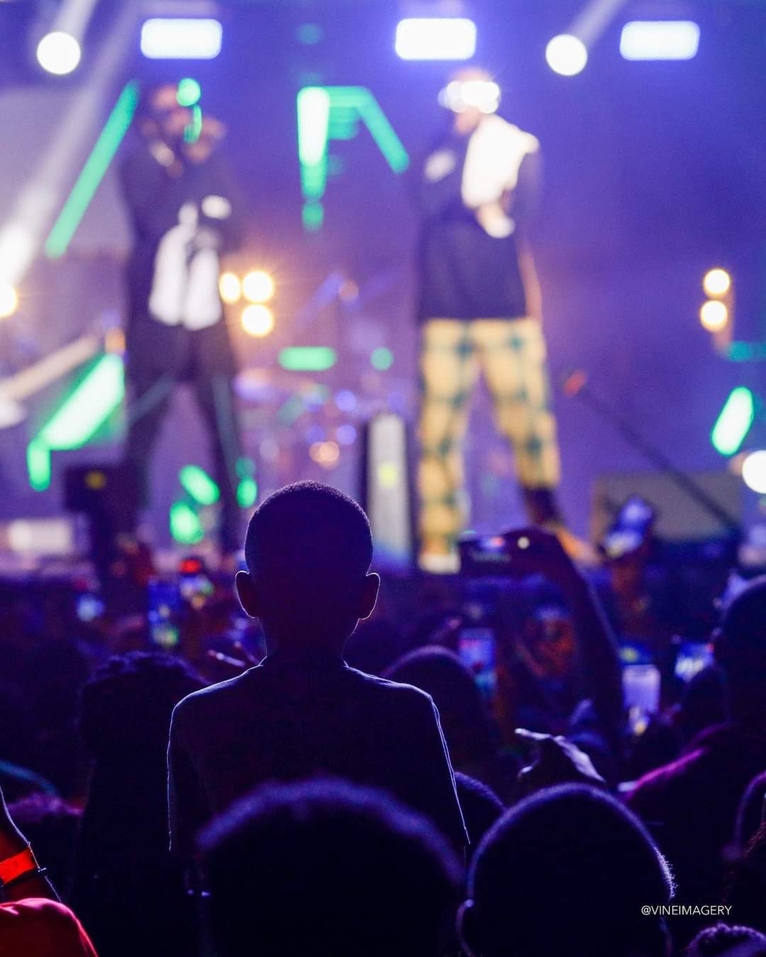 Photos: What you missed at R2Bees' concert