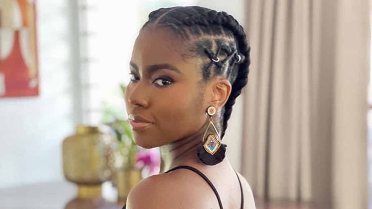 Mzvee serves a dazzling rendition on Grammy's 'Press play at home' platform!