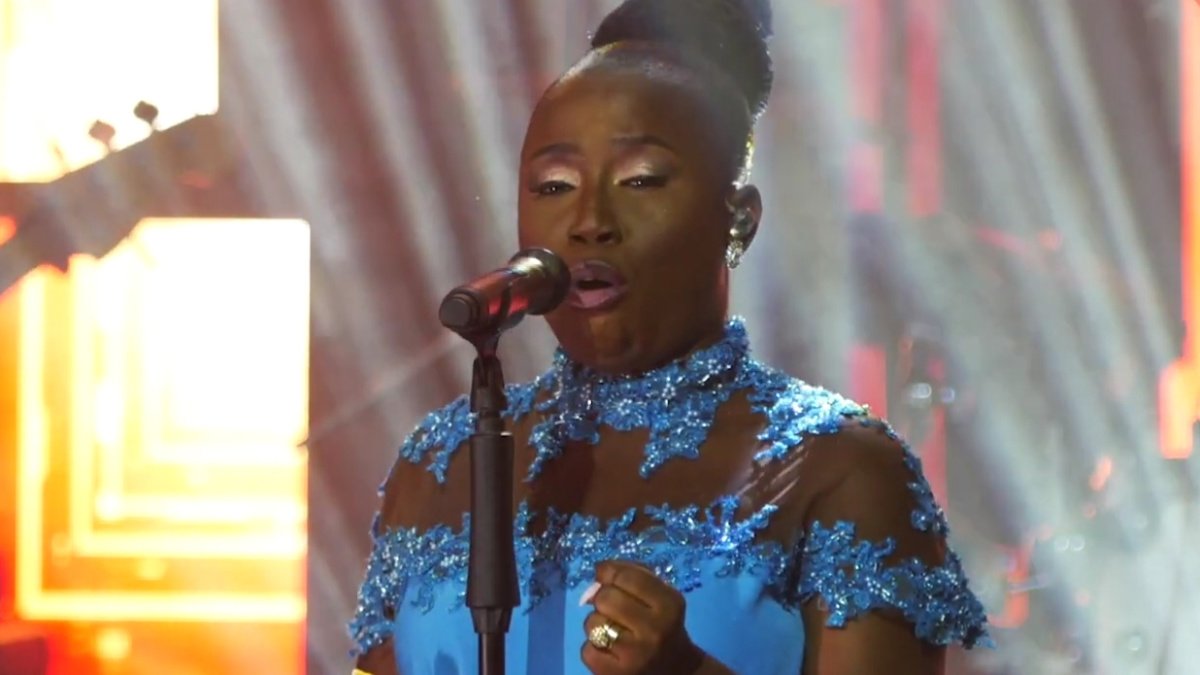 Monto Yehowa Nwom (Sing to the Lord) by Diana Hamilton