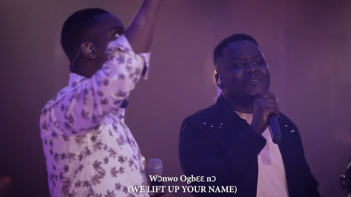 Moko Bɛ (No One Else) by Carl Clottey feat. Joe Mettle