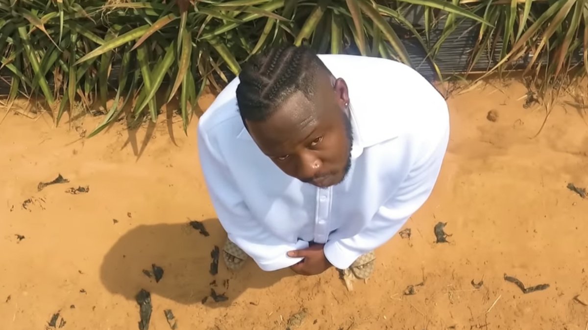 Ghetto Prayer by Medikal