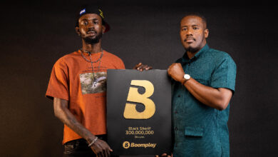 New record! Boomplay presents Black Sherif with 300million streams plaque