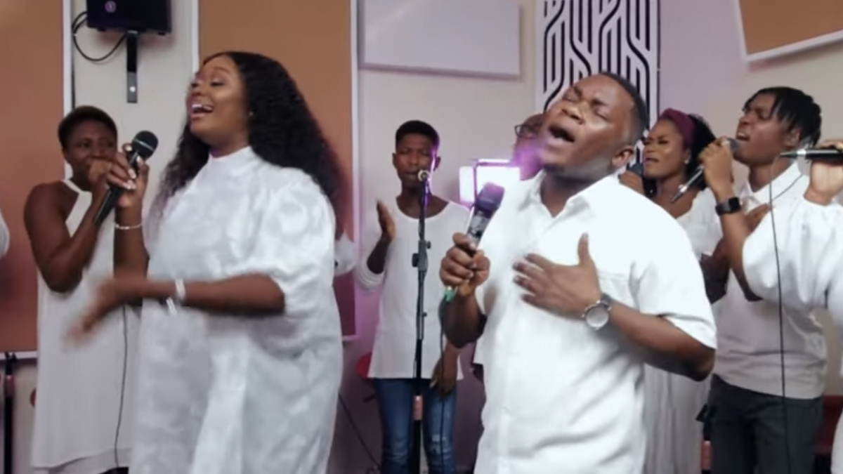 God Is Good by Japhet Adjetey feat. Enuonyam