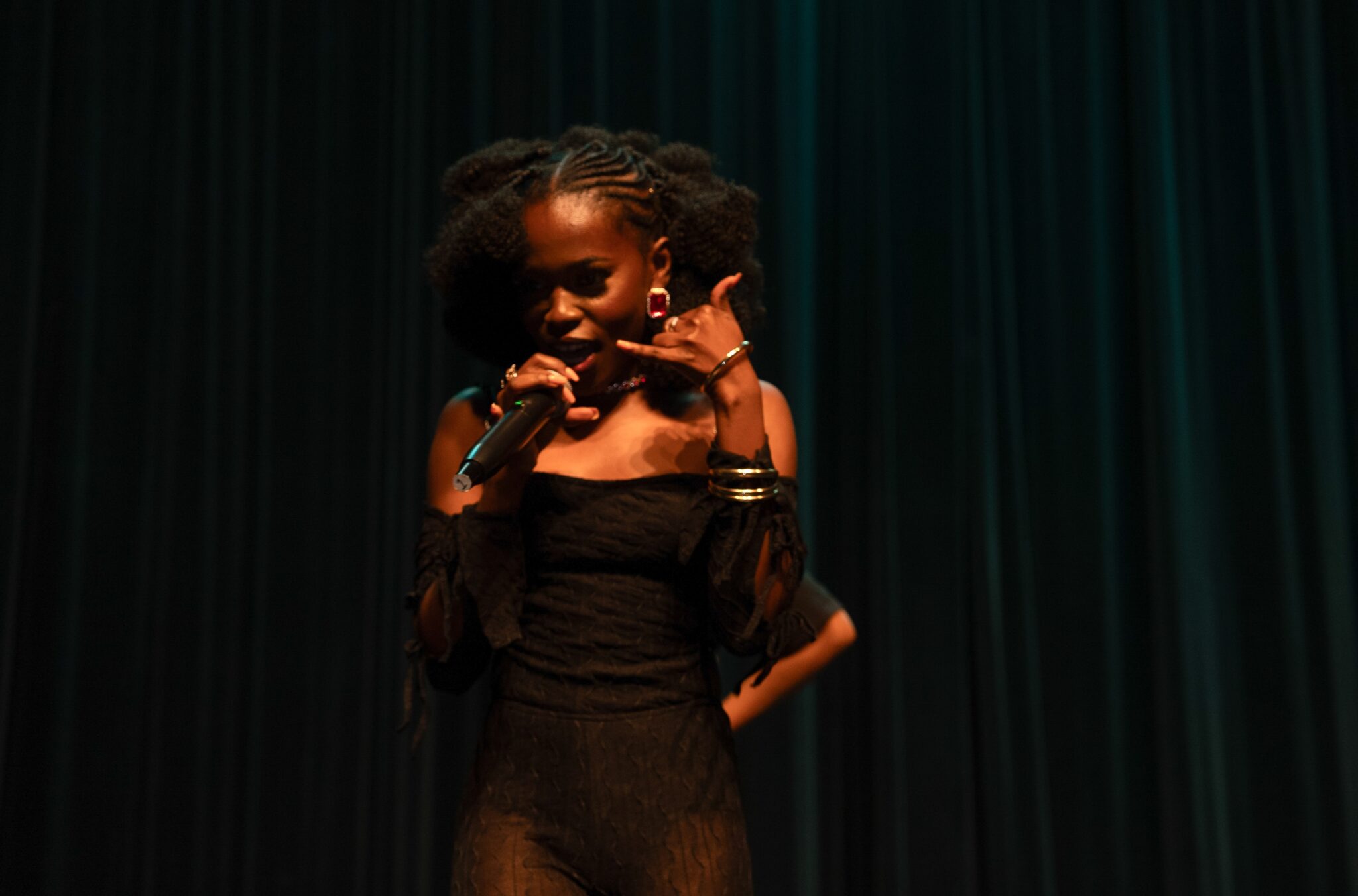 Queen Drie performing at the 312 Music Awards. Photo Credit: Joel Mutsinzi