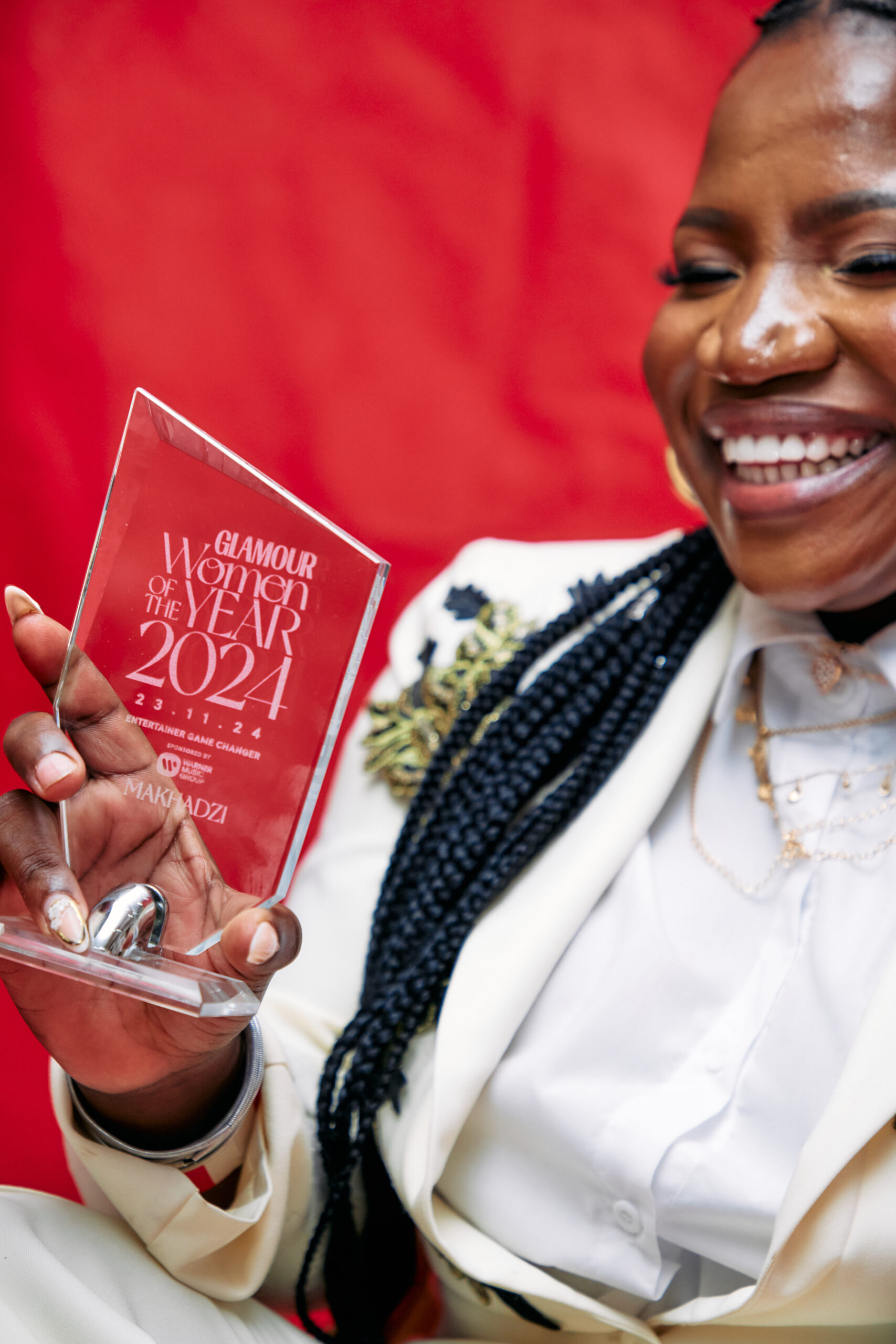 Makhadzi poses her with Entertainer game changer award. Photo Credit: Warner Music Africa