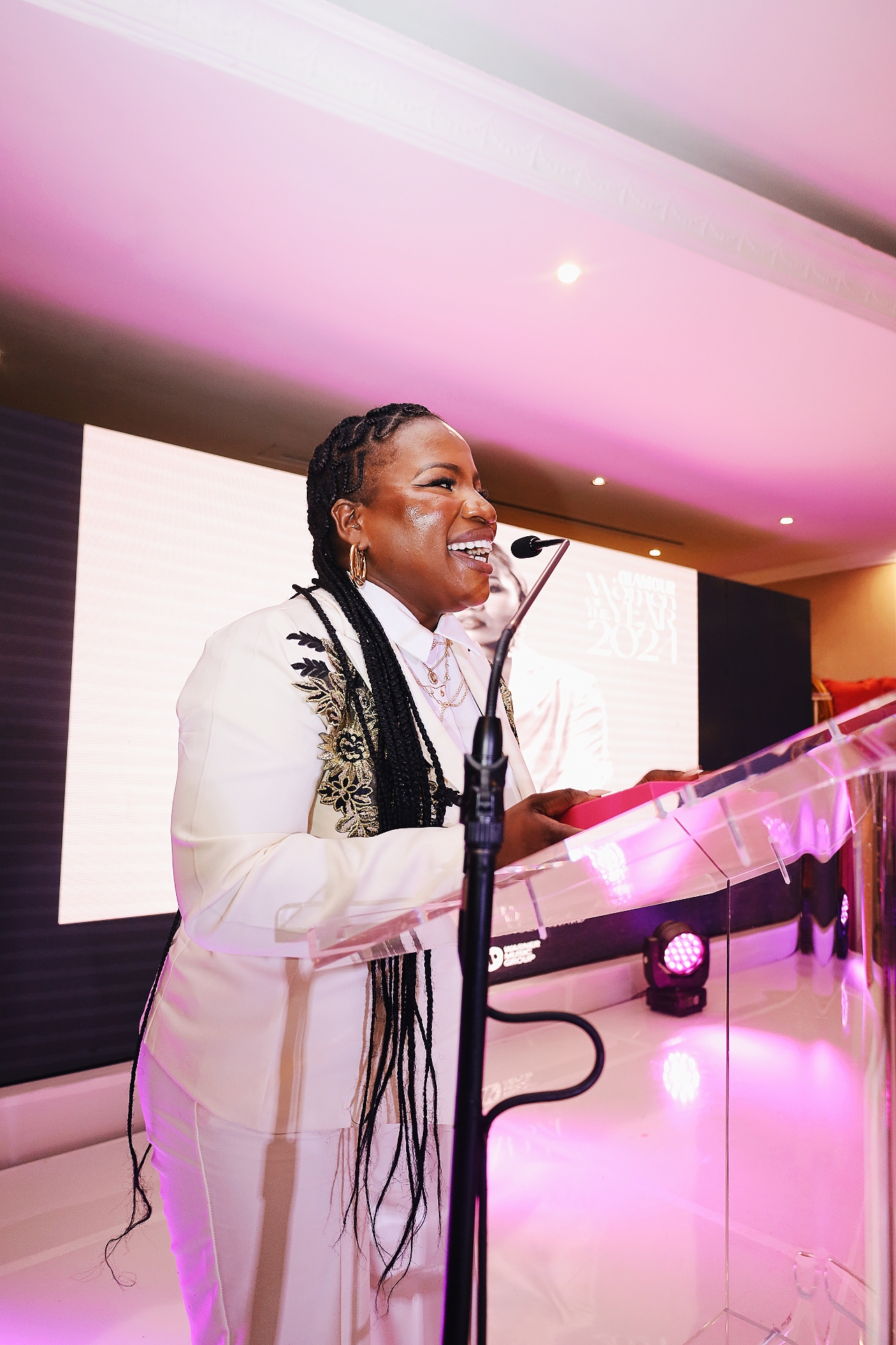 Makhadzi accepts her Entertainer game changer award. Photo Credit: Warner Music Africa