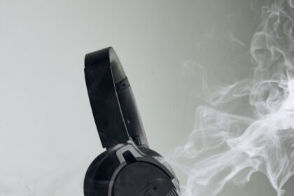 Lynx Reverb Headphones