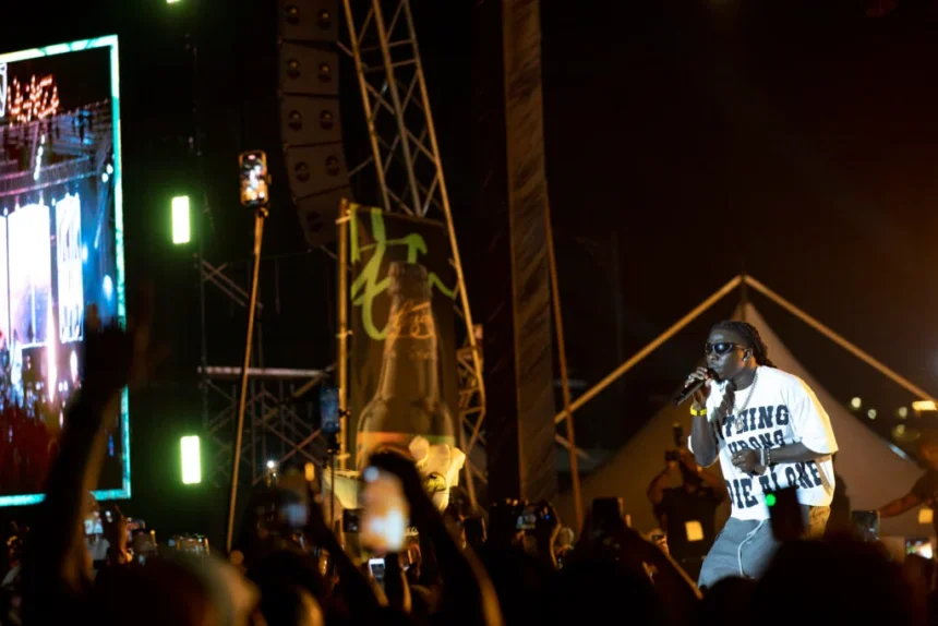 Stonebwoy performs at the Guinness Accravaganza Smooth Edition. Photo Credit: X