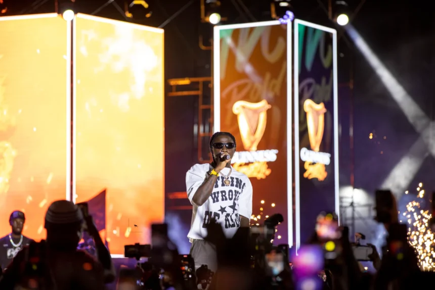 Stonebwoy performs at the Guinness Accravaganza Smooth Edition. Photo Credit: X