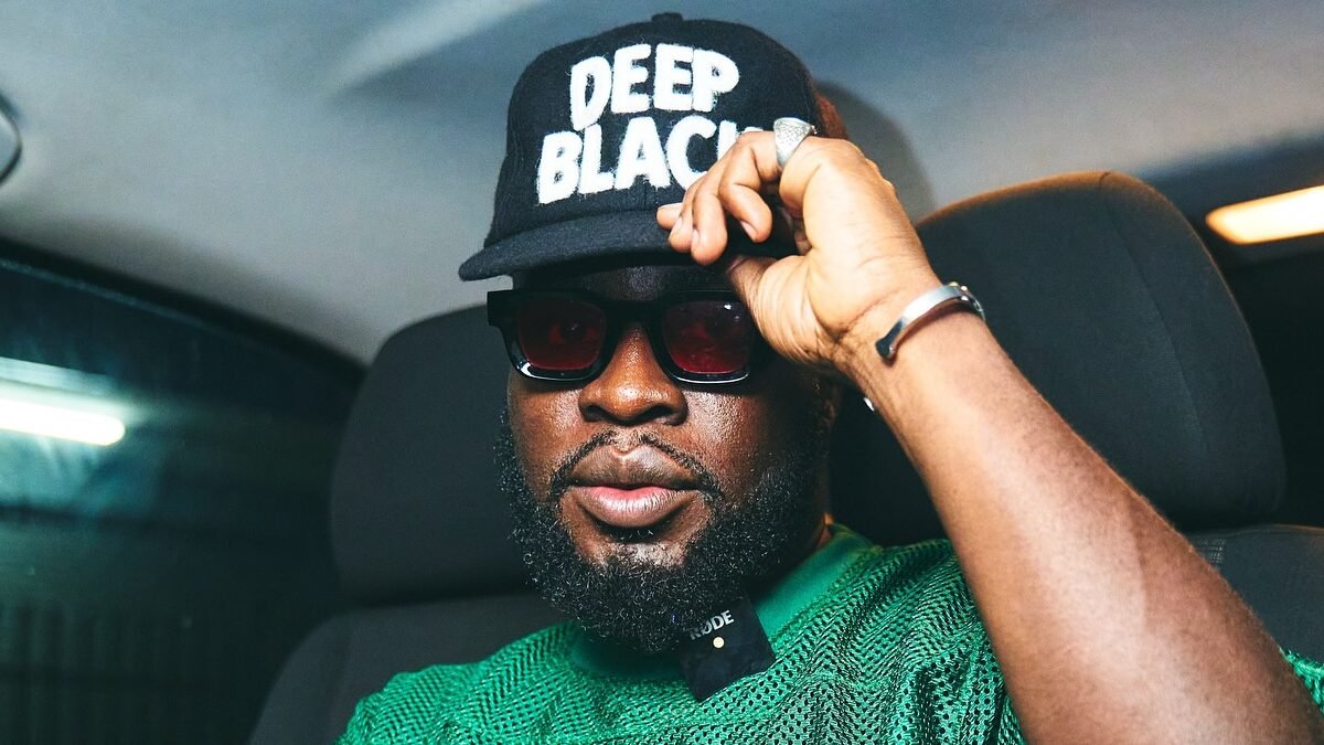 M.anifest
