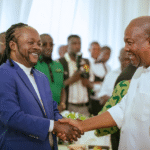 Daddy Lumba & President Mahama. Photo Credit: The Presidency.