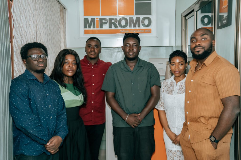 From Left: Vicent Jaspa Asare (MiPromo), Barbara Debre (Virgin), Cosmos Otchere (MiPromo), Jesse Selorm Ababio (MiPromo), Kay Ikazoboh (MD, Virgin Nigeria), Motolani Alake (Virgin).