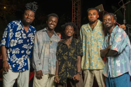 Nkyinkyim Band